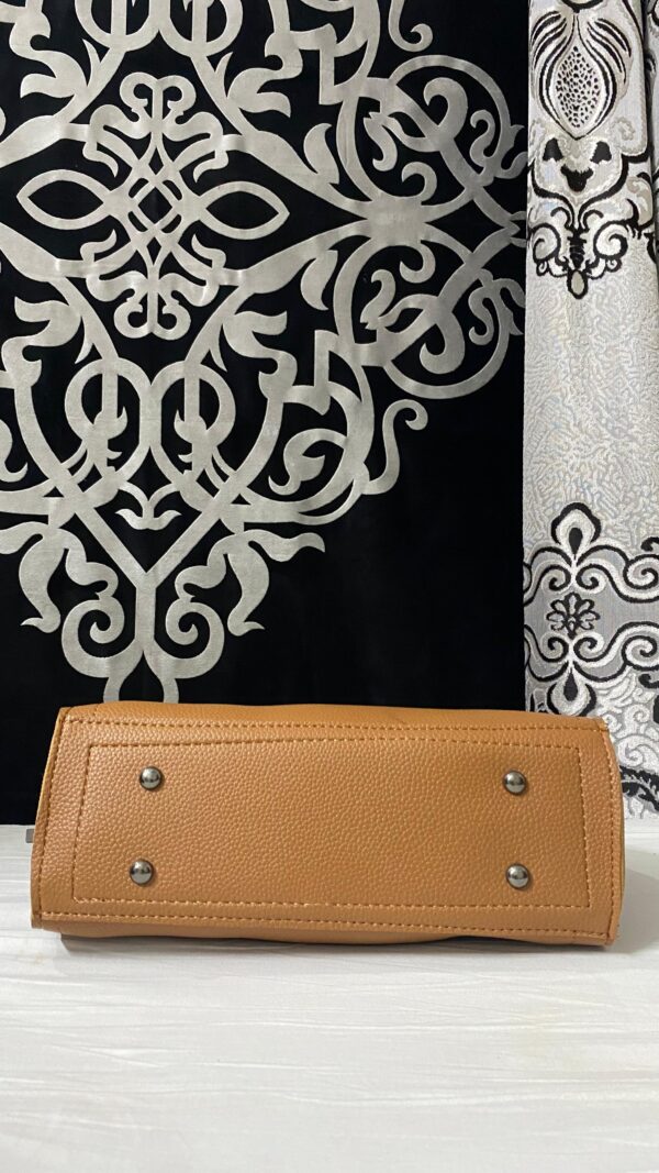 bagybars Pure Leather Classic Tan Handbag - Image 3